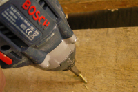 Hexagonal shank 3 mm screwdriver bit tip 25 mm