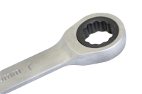 Ratcheting socket wrench 12 mm